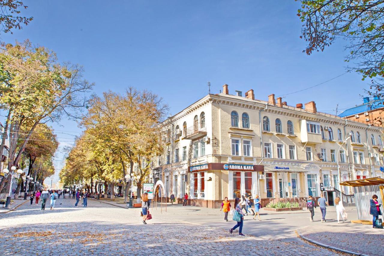 Barokko Terrassa: Alex Apartments in City Center Poltava Exterior photo